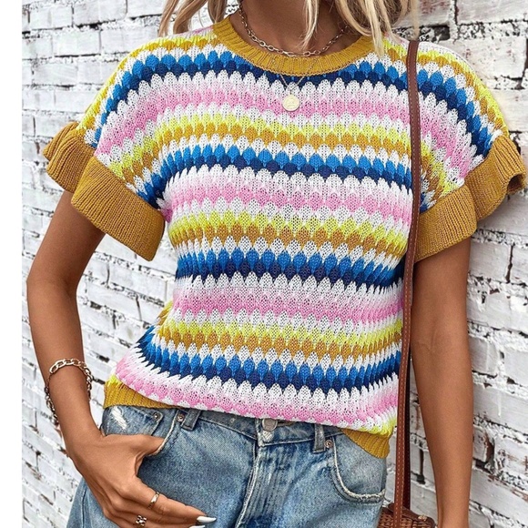 09 Boho Color Block Ruffle Short Sleeve Top - Picture 2 of 3